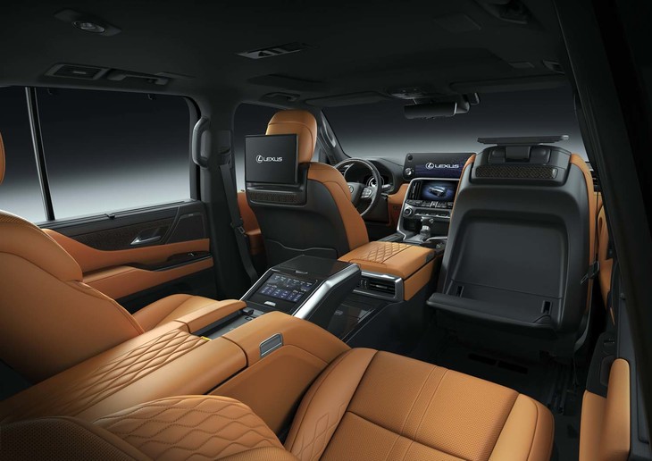 レクサスLX（“エグゼクティブ”グレードのシート）