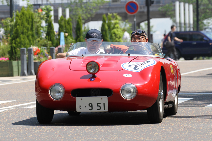 1956年「オスカS950」。俗に“虫”と呼ばれるイタリア製ライトウェイトスポーツ。