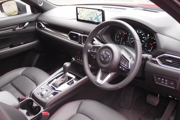 マツダCX-5 XDスポーツアピアランス（コックピット周辺部）