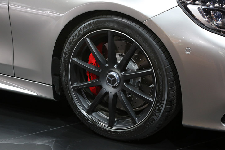 メルセデスAMG S63 4MATICカブリオレ エディション130