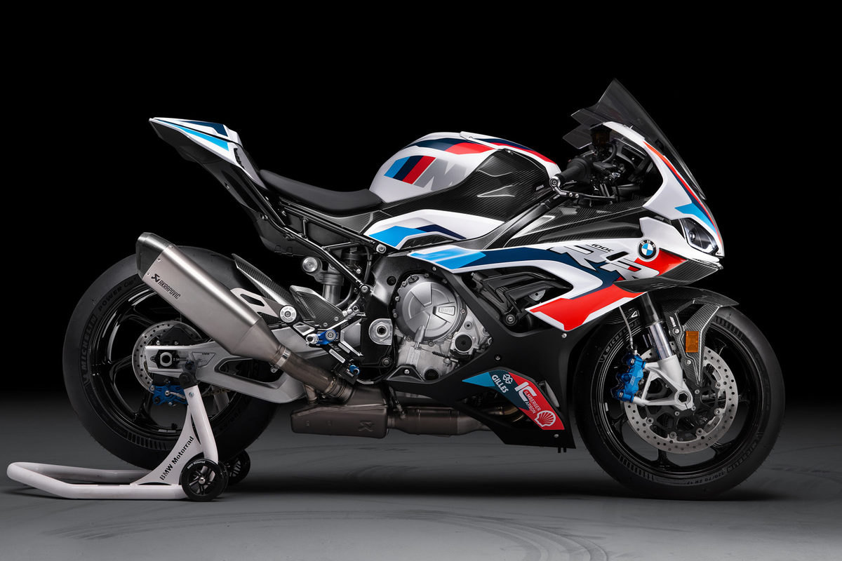 BMWが二輪初のMモデル「M1000RR」を発表 レースでの使用も想定した
