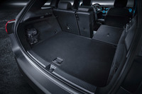 【パリモーターショー2018】ダイムラーが新型「メルセデス・ベンツBクラス」を発表の画像