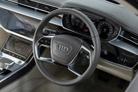 アウディA8 L 60 TFSIクワトロ（4WD/8AT）【試乗記】の画像