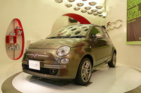 「フィアット500C by Diesel」日本で初披露