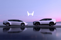 開発中止が発表された「Honda 0シリーズ」の2台。写真左が「Honda 0 SALOON（サルーン）」、同右が「Honda 0 SUV」。