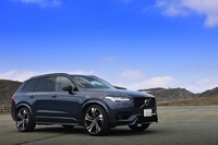 今回の試乗車のひとつは、ボルボのフラッグシップSUV「XC90」。現行型は第2世代となるモデルで、2016年に国内販売が始まってから7年が経過した。