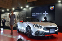 月に1度の特別なメールマガジン『月刊webCG通信』緊急アンケート！　ロードスター VS 124スパイダー