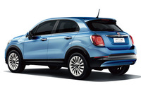 「フィアット500X」にジーンズカラーの限定車登場の画像