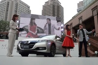 スペシャルゲストが登場