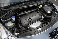 BMWとのコラボで生まれた1.6リッター直4ユニットには、連続可変バルブタイミング機構など最新のテクノロジーが注入されている。