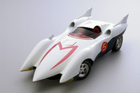 シュインハース・ブランド第一弾の1/18スケール「マッハ号（MACH5）」。
