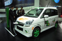 EVにより親しんでもらうよう人気のセレクトショップと共同開発したという、「プラグイン ステラ feat. BEAMS」。