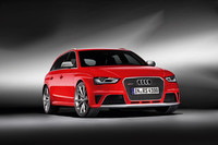 「アウディRS 4アバント」