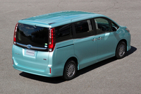 新型ミニバン トヨタ・エスクァイア登場の画像