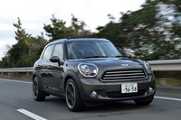 「MINIクーパー クロスオーバーALL4」