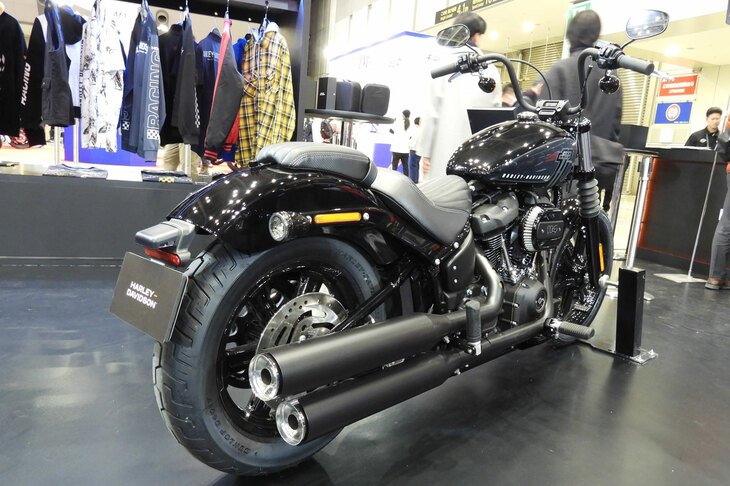 ハーレーダビッドソン・ストリートボブ114