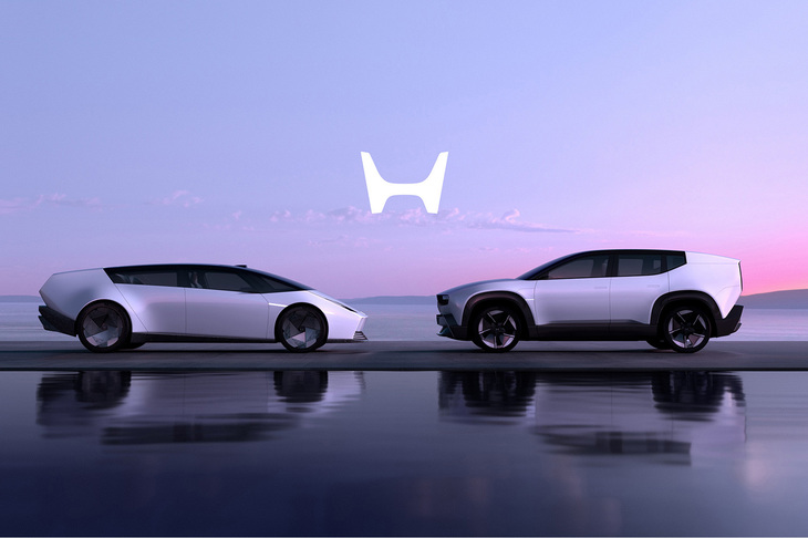 開発中止が発表された「Honda 0シリーズ」の2台。写真左が「Honda 0 SALOON（サルーン）」、同右が「Honda 0 SUV」。