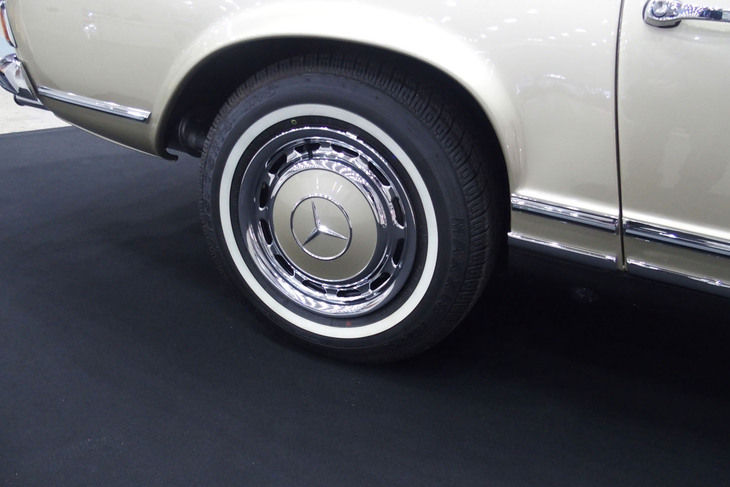 メルセデス・ベンツ280SL（1969年）／MATSUSHIMA CLASSIC CAR