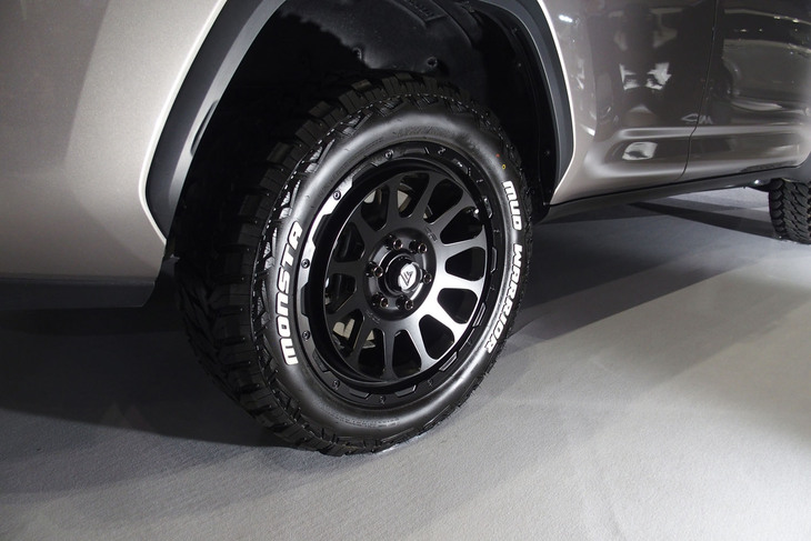 トヨタ・ランドクルーザー（DELTA FORCE）