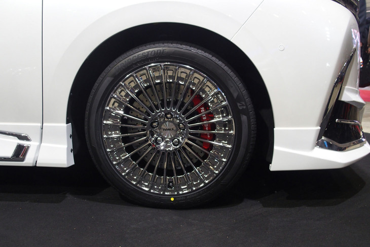 アルファード（TOM’S）