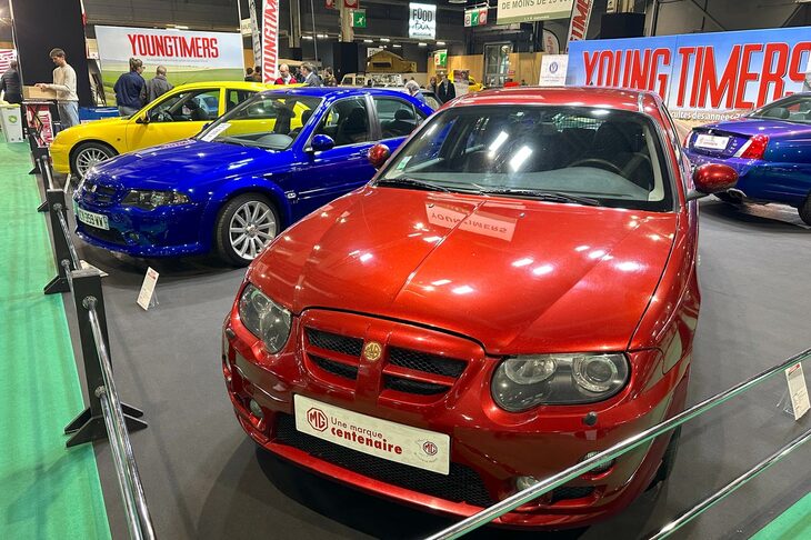 雑誌『ヤングタイマー』も、MGの100周年を特集。ただし、こちらは1990年代から2000年代までの、いわば“SAIC前夜”のモデルにフォーカスした。