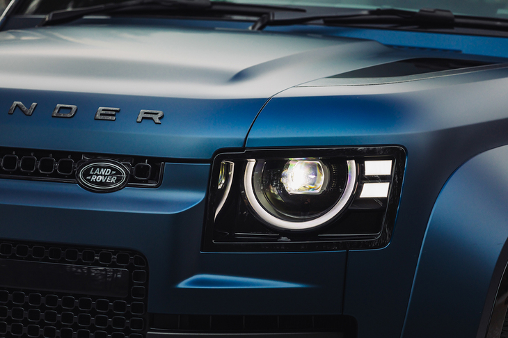 ヘッドランプは内部のユニットが変わり、デイタイムランニングライトがよりくっきりとしたデザインに。お目目ぱっちりだ。