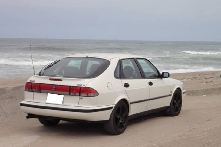 2009年に筆者が購入し、1年半後にセラ様に譲渡された「サーブ900S 2.3i」。