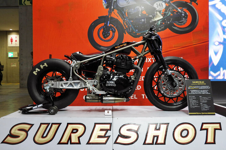 「ロイヤルエンフィールド・ショットガン650」をベースとした、「SURESHOT（シュアショット）」のカスタムバイク「SAMURAI（サムライ）」。