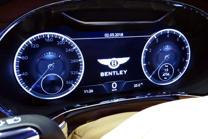 ベントレー・コンチネンタルGT（メーターパネル）