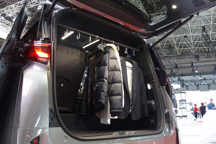 トヨタ・ヴェルファイア スぺーシャスラウンジ コンセプト