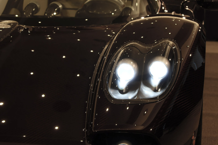 パガーニ・ウトピア ロードスター（ヘッドランプ）