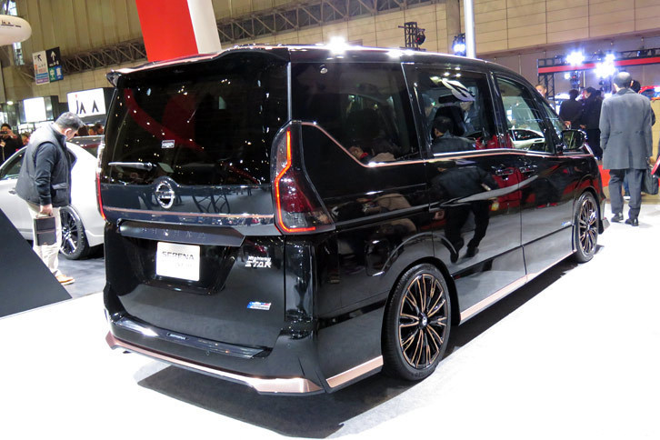 日産セレナ ハイウェイスター プレミアムスポーツコンセプト