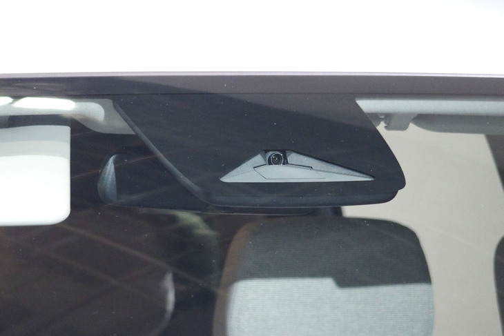 ホンダ・フリードe：HEVエアーEX（カメラ）