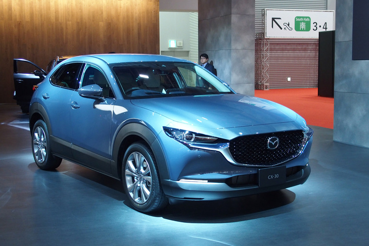 マツダCX-30