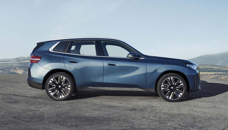 ボディーサイズは全長×全幅×全高＝4755×1920×1660mm。ホイールベースは先代と同じ2865mmとなっている。