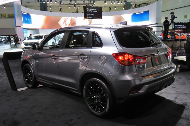 三菱アウトランダースポーツ（日本名：RVR）