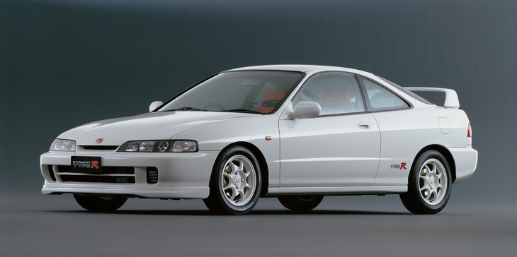1995年に登場した初代「インテグラ タイプR」。インテグラのマイナーチェンジと同時に8月に発表され、10月に発売された。