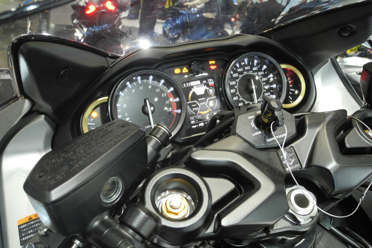 スズキ・ハヤブサ