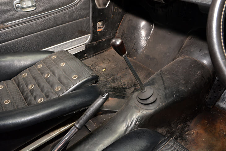 1972年式日産サニー1200クーペGX-5 特殊ツーリングカー（TS）仕様（シフトレバー）