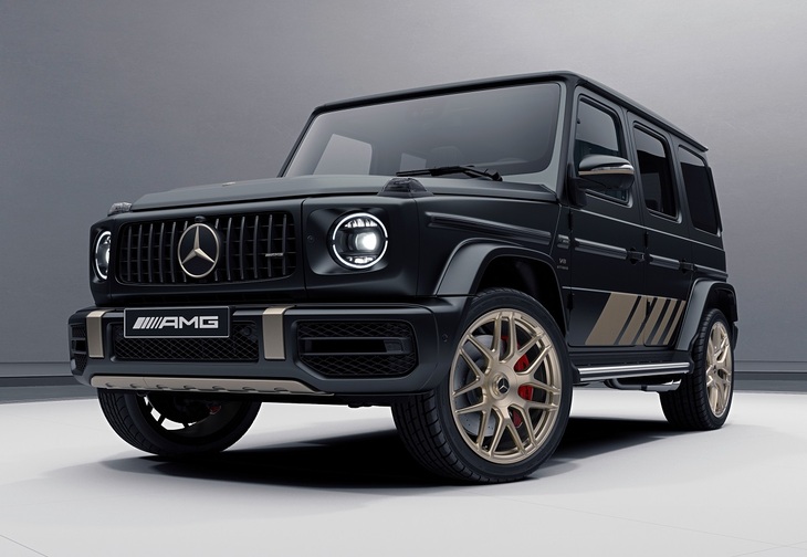 メルセデスAMG G63グランドエディション：価格は22万8897ユーロ（約3600万円）から。確かに「AMG G63」はクルマのなかではすでに恐竜のような存在だが、メルセデスは1000台限定の特別モデル「グランドエディション」を間もなく発表する。マットブラックのビーストに「カラハリゴールド」のアクセントを加え、585PSのV8ツインターボを搭載。