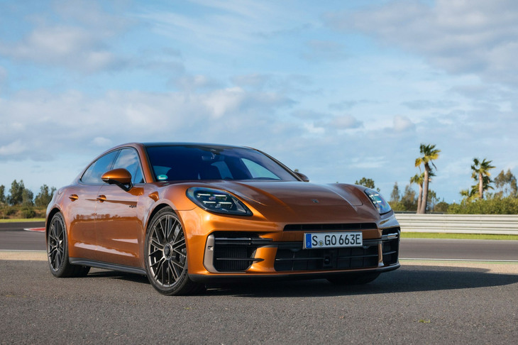 ポルシェ・パナメーラ ターボEハイブリッド