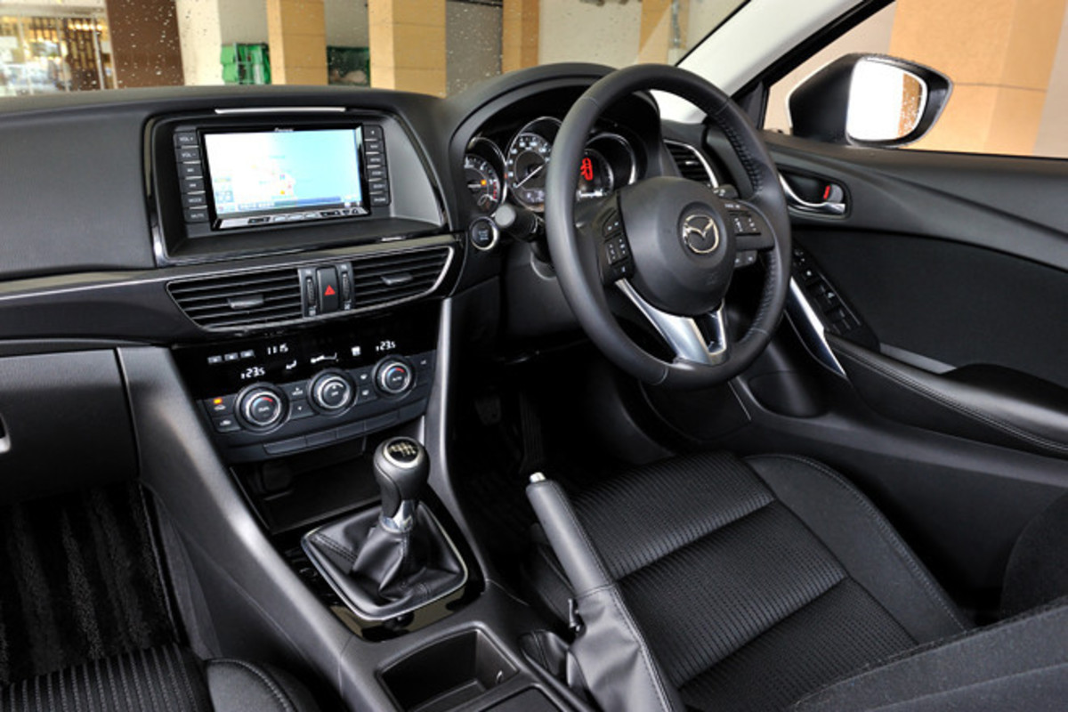 マツダ・アテンザセダンXD（FF/6MT）【試乗記】 もうガソリンには戻れ