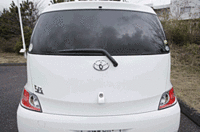 写真をクリックするとシートが倒れるさまが見られます。