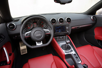 アウディTTロードスター2.0TFSI（FF/2ペダル6MT）【海外試乗記】の画像