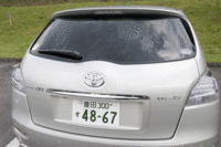 写真をクリックするとシートが倒れるさまが見られます。