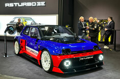 フランスで催されるヒストリックカーの祭典「レトロモビル」を大矢アキオが写真でリポート。