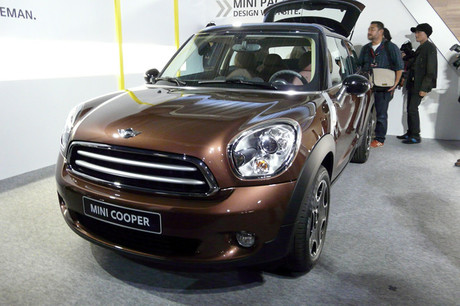 ミニ Mini Paceman ペースマン 価格 新型情報 グレード諸元 価格 Com