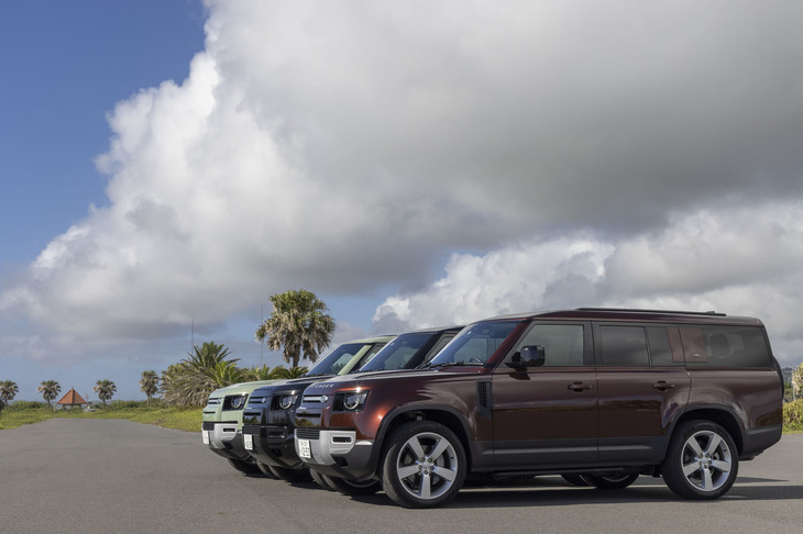 写真手前から「130」「110」「90」。最新の2024年モデルでは「130」に4タイプ、「110」に7タイプ、「90」に5タイプのバリエーションが設定される。大幅に拡大されたラインナップによる、豊富で魅力的な選択肢の提供がうたわれている。