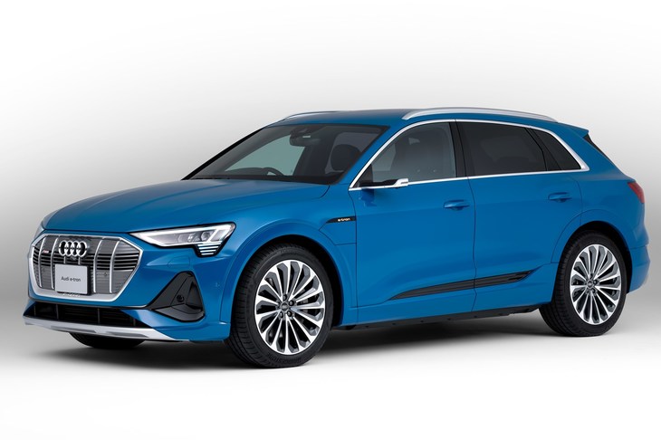 SUV型EVの「アウディe-tron」