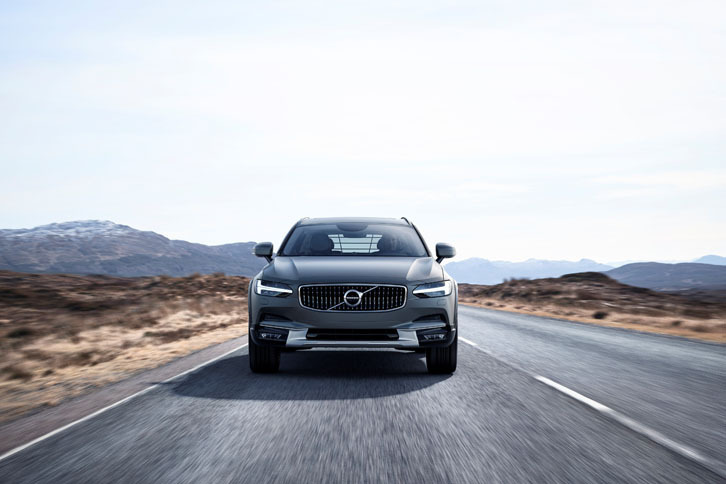 ボルボV90クロスカントリー